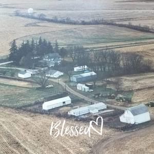 Meet your Posher, Meagan